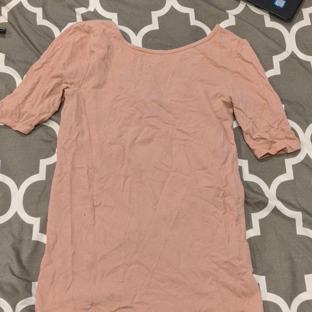 Boat neck with a scoop back tee in dusty blush